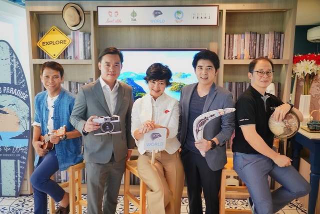 Group-Photo-2.jpg