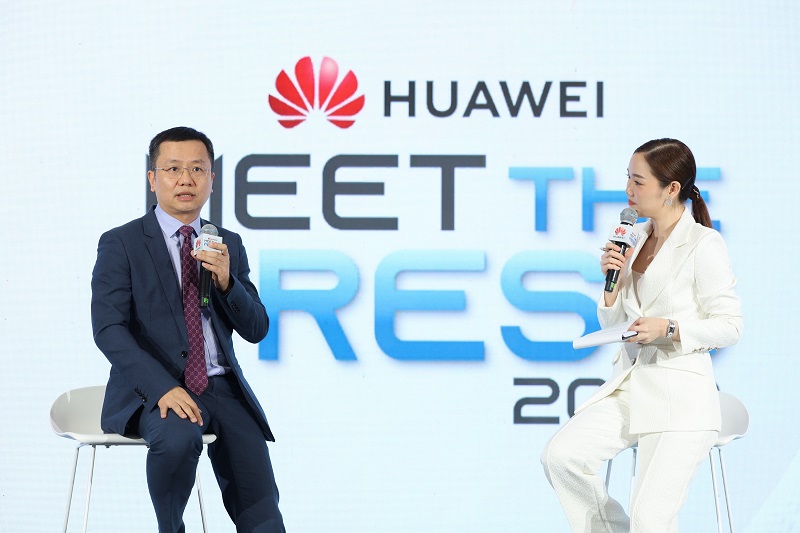 HUAWEI-Meet-the-Press-I-2.jpg