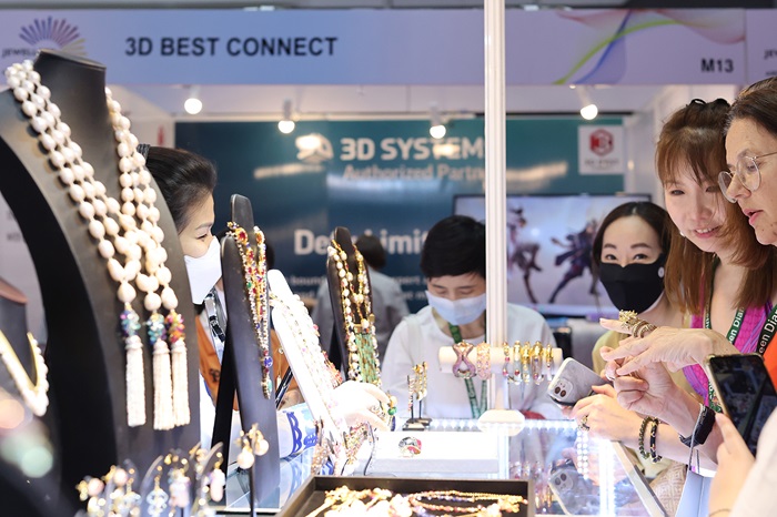 Jewellery01.jpg