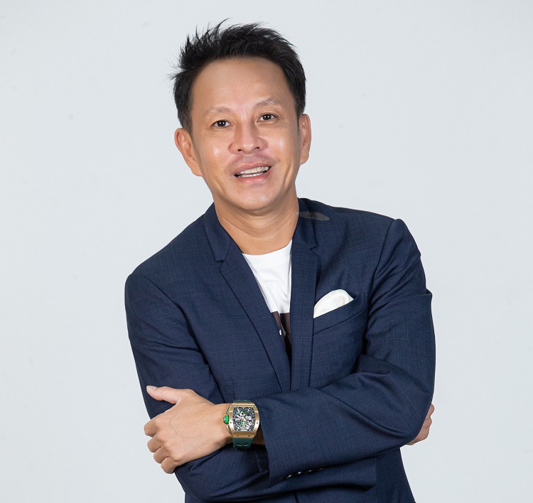 K.Kitisak_CEO.jpg