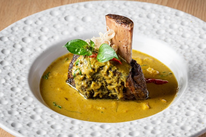 Khum-Hom-New-Menu-_Gaeng-Ra-waeng-Short-Rib.jpg