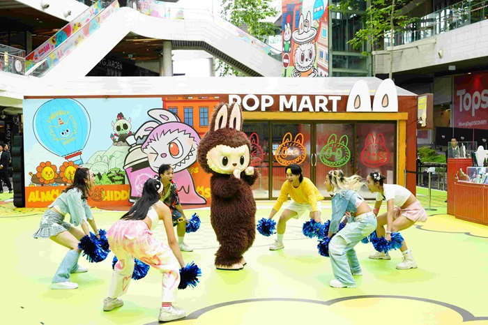 LABUBU-dance-show_3.jpg