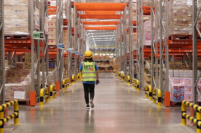 Lazada-Thailand’s-newest-and-largest-warehouse.jpg