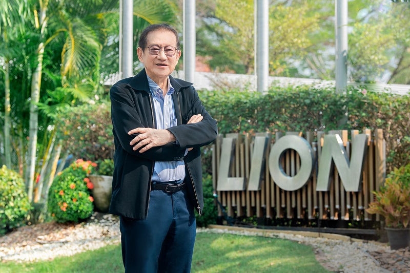 Lion_01-นายบุญฤทธิ์-มหามนตรี-ประธานกรรมการ-บริษ.jpg