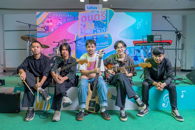 Lotuss-ดนตรีในห้าง-13.jpg