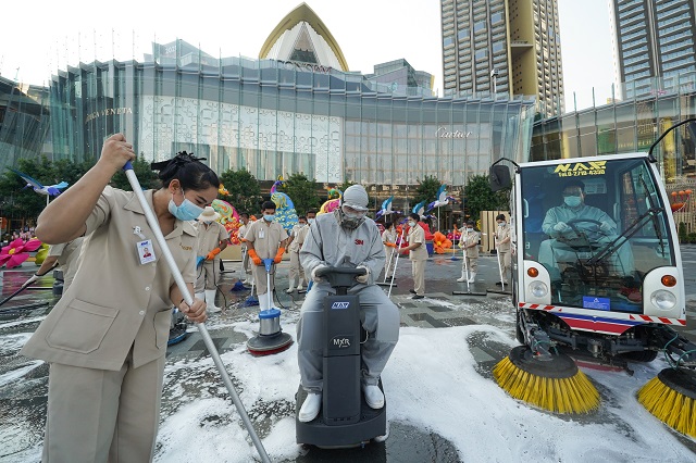 Mega-Big-Cleaning-Day-5.jpg