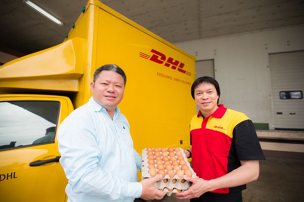 Mr-Konjanart-Sornmayura-Vice-Chairman-and-CFO-Kasemchaifood-and-Mr-Kiattichai-Pitpreecha-Managing-Director-Southeast-Asia-DHL-eCommerce-L-R.jpg