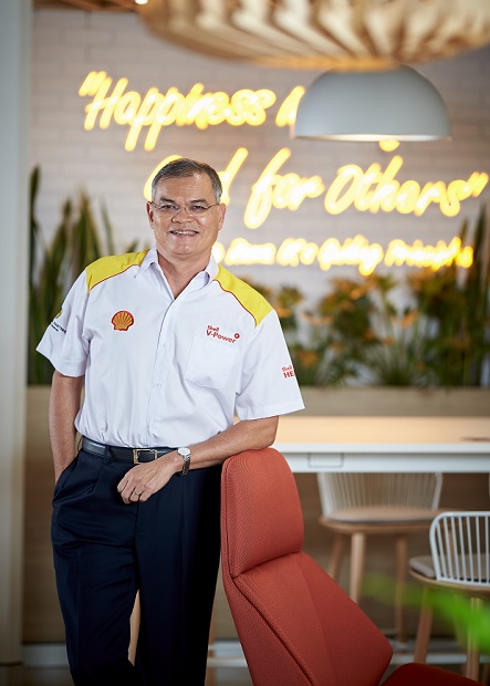 Mr.Panun-Prachuabmoh_3.jpg