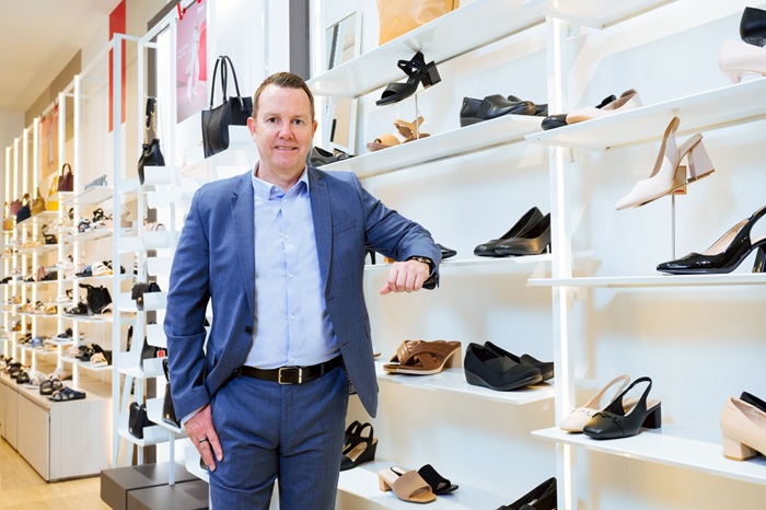 Mr.-Peter-Hornby-Country-Manager-Bata-Thailand-2.jpg