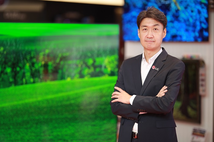 Mr.-Sunghan-Jung.jpg