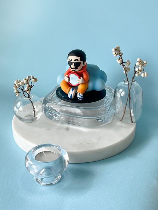 Na-Sathi-with-props-01.jpg