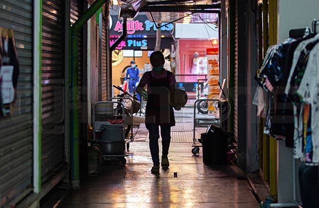 p12-daily-curfew.jpg
