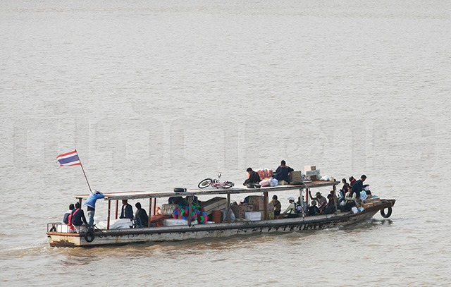 p20-21-weekly-border-04.jpg