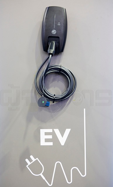 p20-21-weekly-crisisenergy-04.jpg