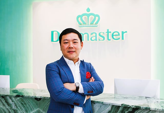 p20-21-weekly-dermaster-02.jpg