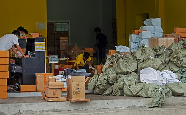 p20-21-weekly-ecommerce-01.jpg
