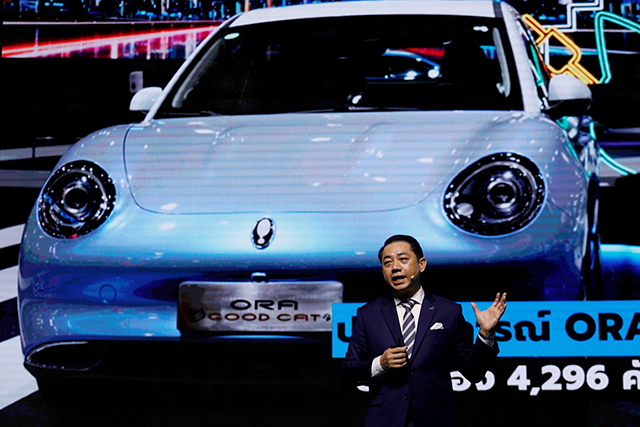 p20-21-weekly-ev-02.jpg