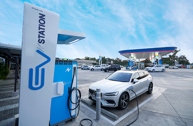 p20-21-weekly-ev-04.jpg