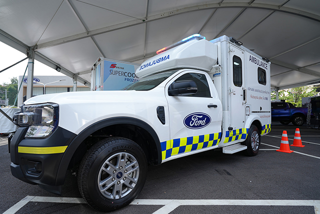 p20-21-weekly-ford-03.jpg