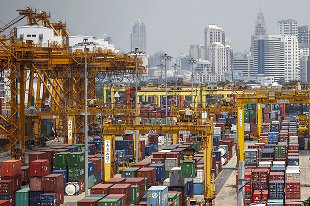 p20-21-weekly-gdp-04.jpg