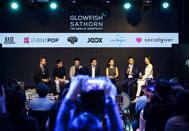 p20-21-weekly-glowfish-01.jpg