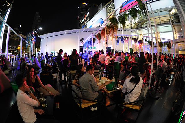 p20-21-weekly-heineken-goto-04.jpg