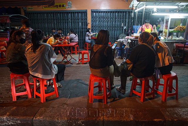 p20-21-weekly-khiang-04.jpg