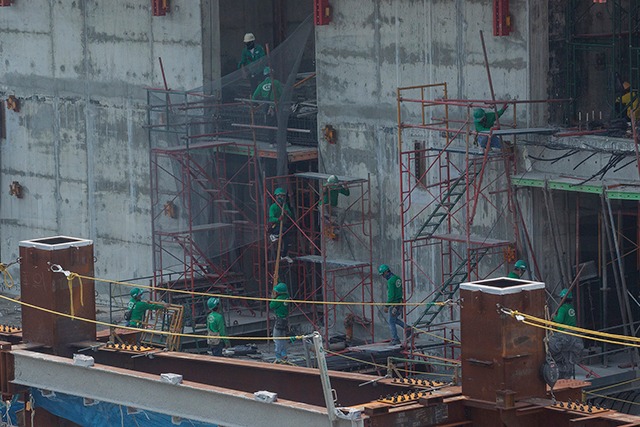 p20-21-weekly-labor-04.jpg