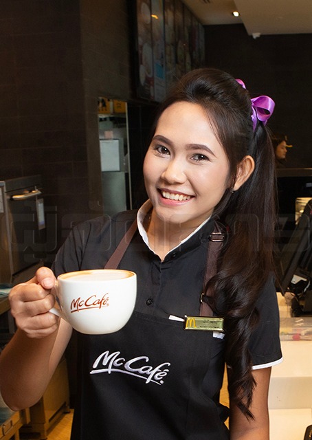 p20-21-weekly-mccafe-04.jpg