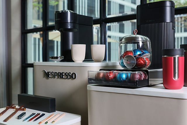 p20-21-weekly-nespresso-03.jpg
