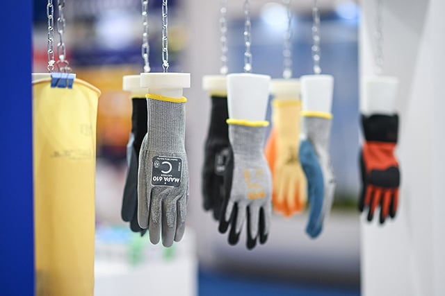 p20-21-weekly-ppe-04.jpg