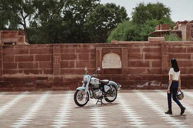p20-21-weekly-royalenfield-05.jpg