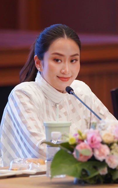 p20-21-weekly-sc-05.jpg