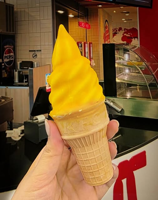 p20-21-weekly-softserve-04.jpg