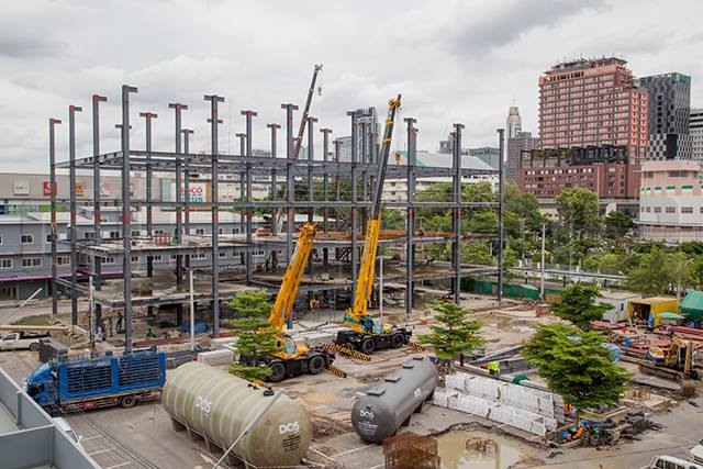 p20-21-weekly-stadium-goto-02.jpg