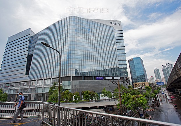 p20-21-weekly-theparq-01.jpg