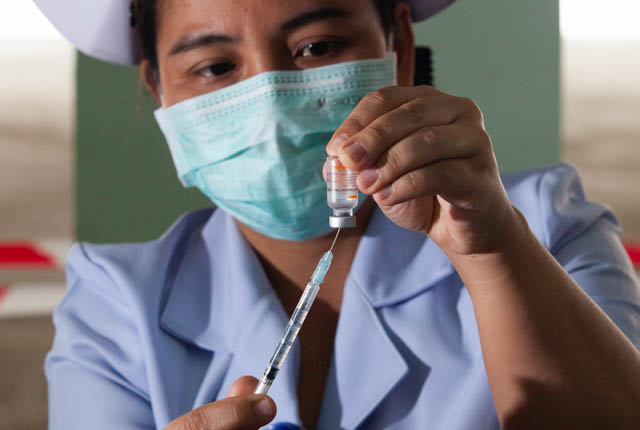 p20-21-weekly-vaccine-01.jpg