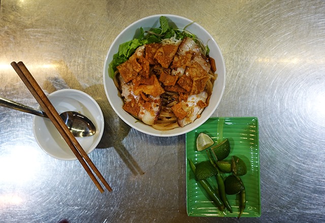 p22-23-hoian-02.jpg