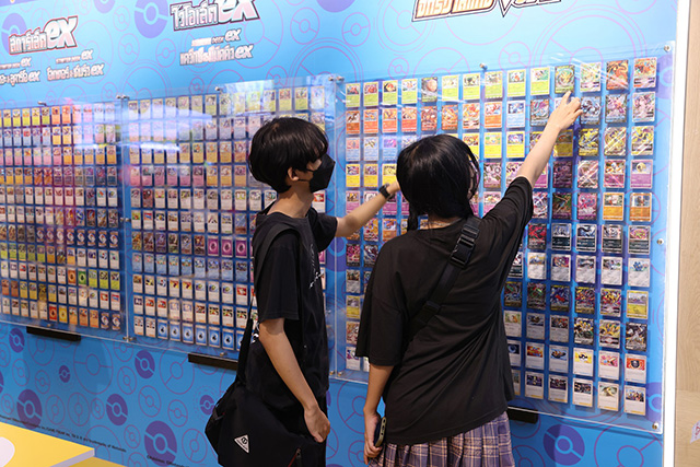 p22-23-weekly-b2s-03.jpg