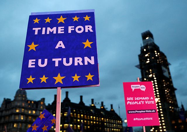 p22-23-weekly-brexit-02.jpg