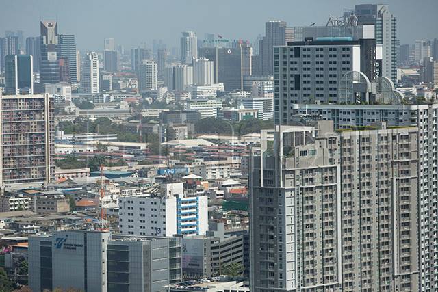 p22-23-weekly-condo-03.jpg