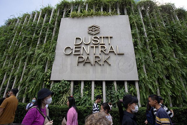 p22-23-weekly-dusit-01.jpg