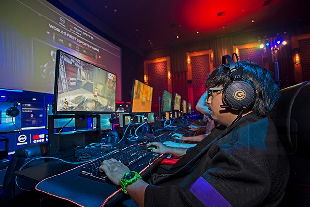 p22-23-weekly-esport-01.jpg