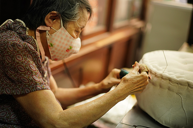 p22-23-weekly-hengseng-01.jpg