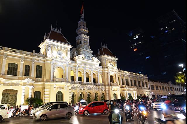 p22-23-weekly-hochiminh-01.jpg