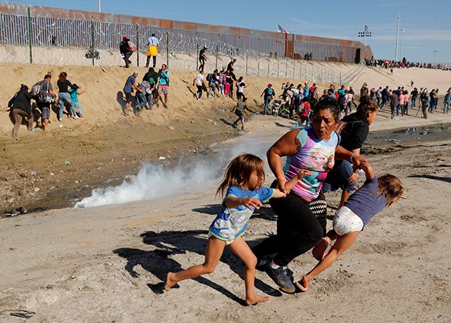 p22-23-weekly-immigration-02.jpg