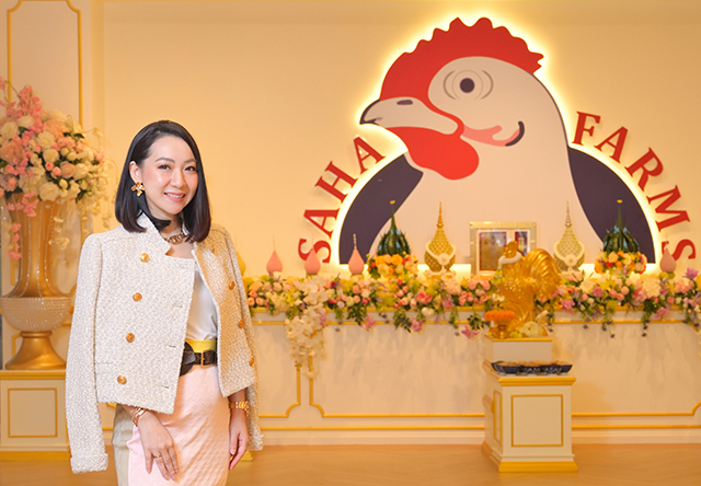 p22-23-weekly-jaruwan-01.jpg