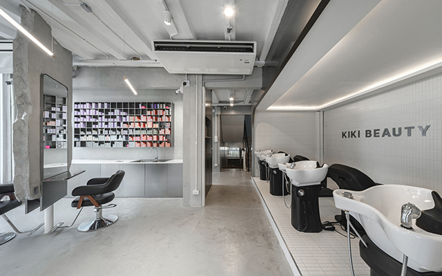 p22-23-weekly-kiki-04.jpg