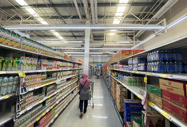 p22-23-weekly-retail-01.jpg