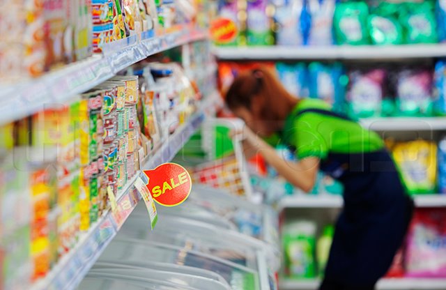 p22-23-weekly-retail-04.jpg